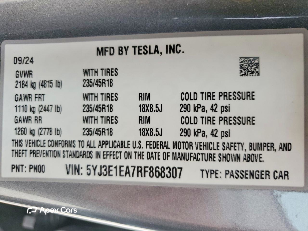Tesla Model 3 2024