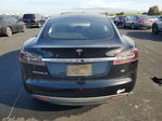Tesla Model S 2015