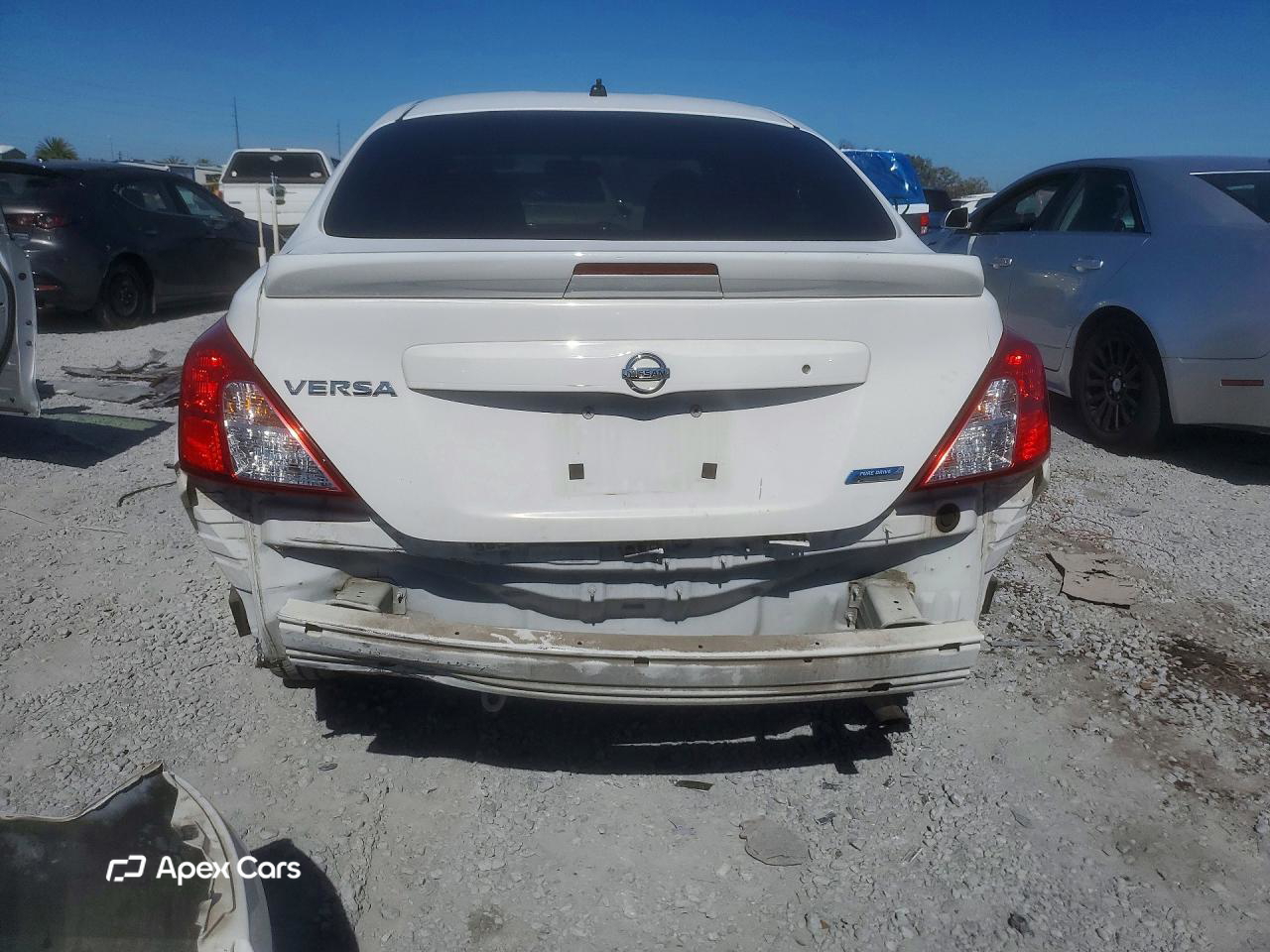 Nissan Versa 2016