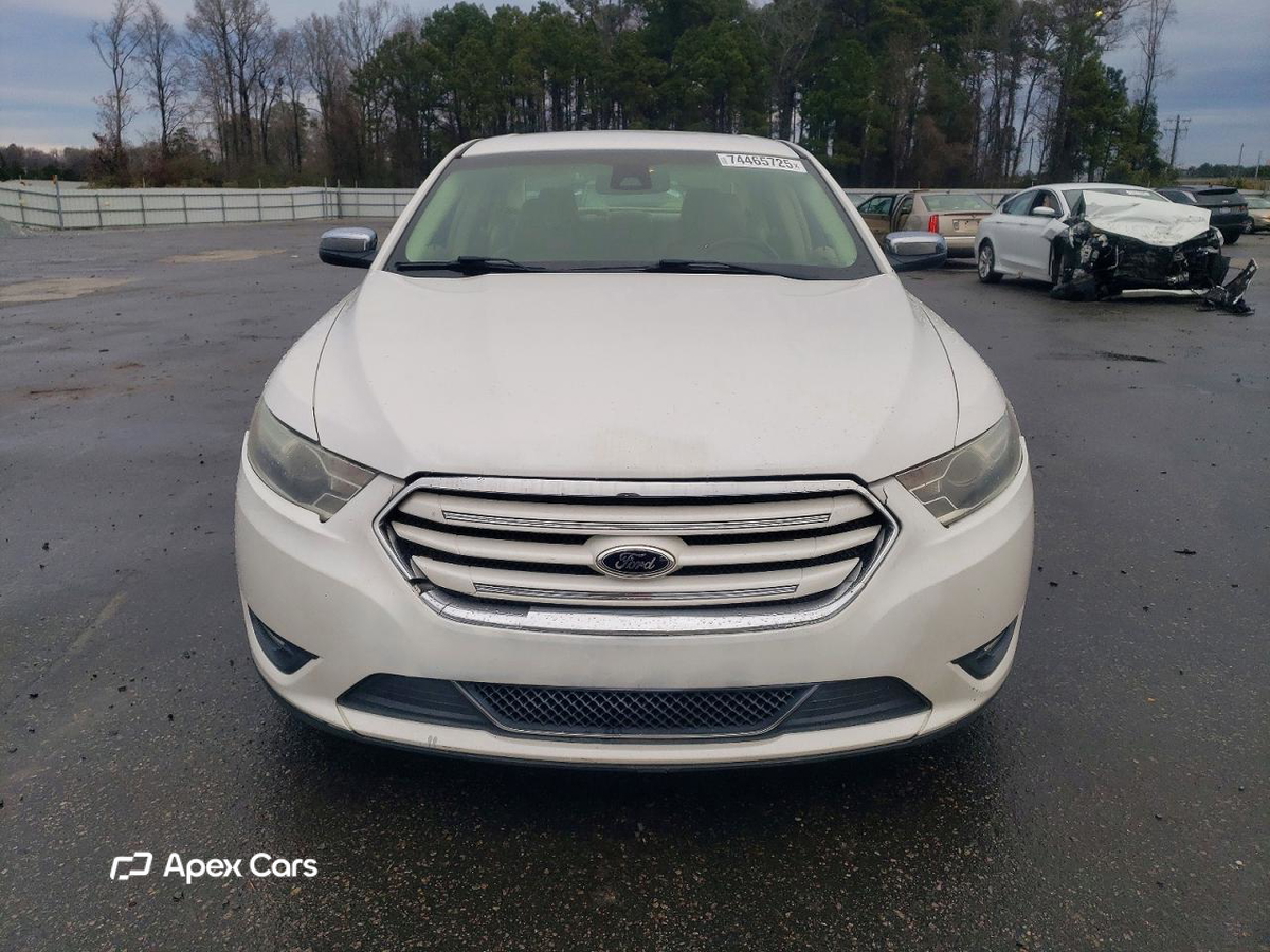Ford Taurus 2014