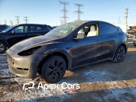 Tesla Model Y 2024 - Zdjęcie 1 z 13