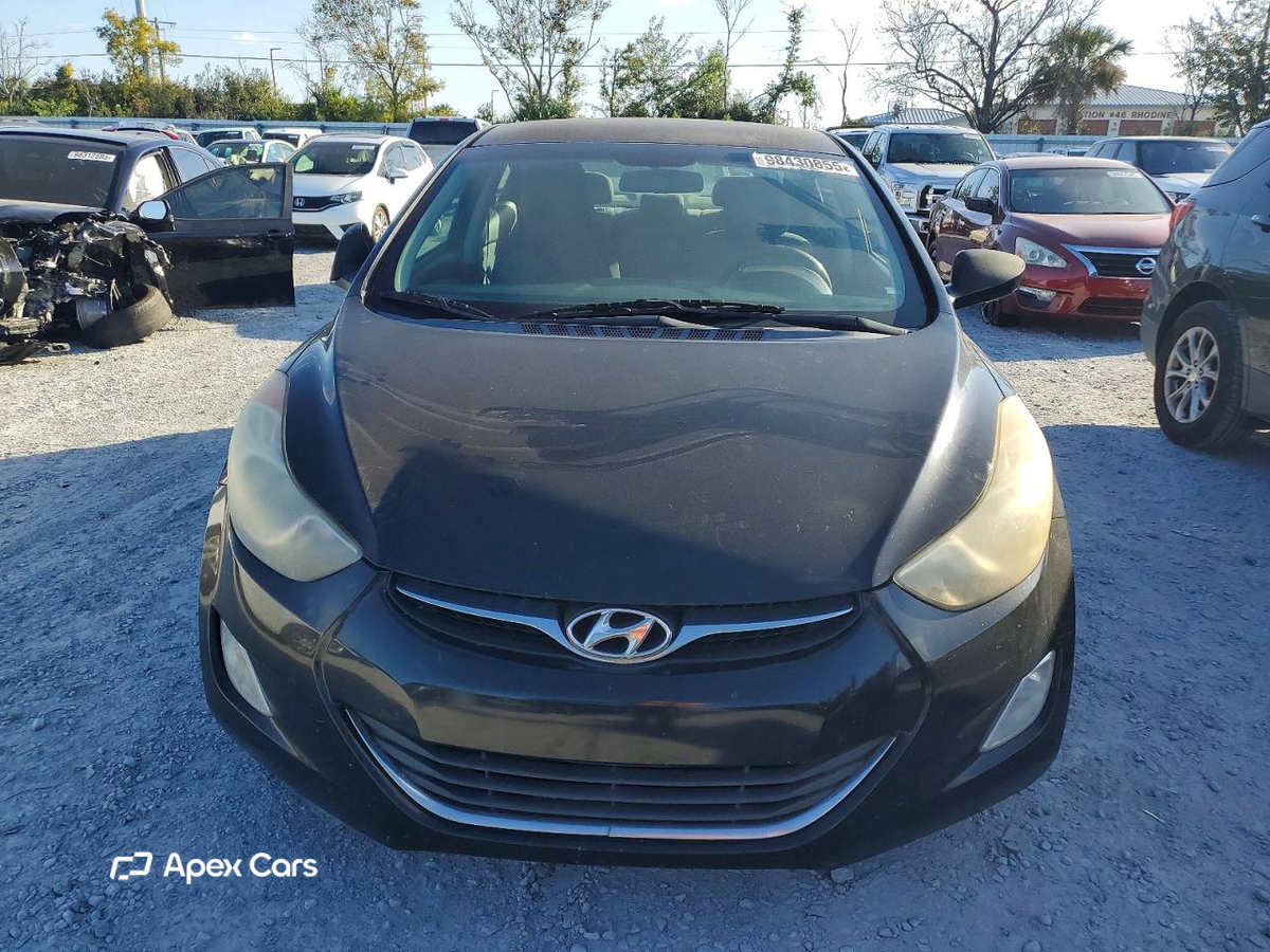 Hyundai Elantra 2013