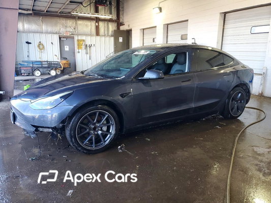 Tesla Model 3 2023 - Image 1 of 13