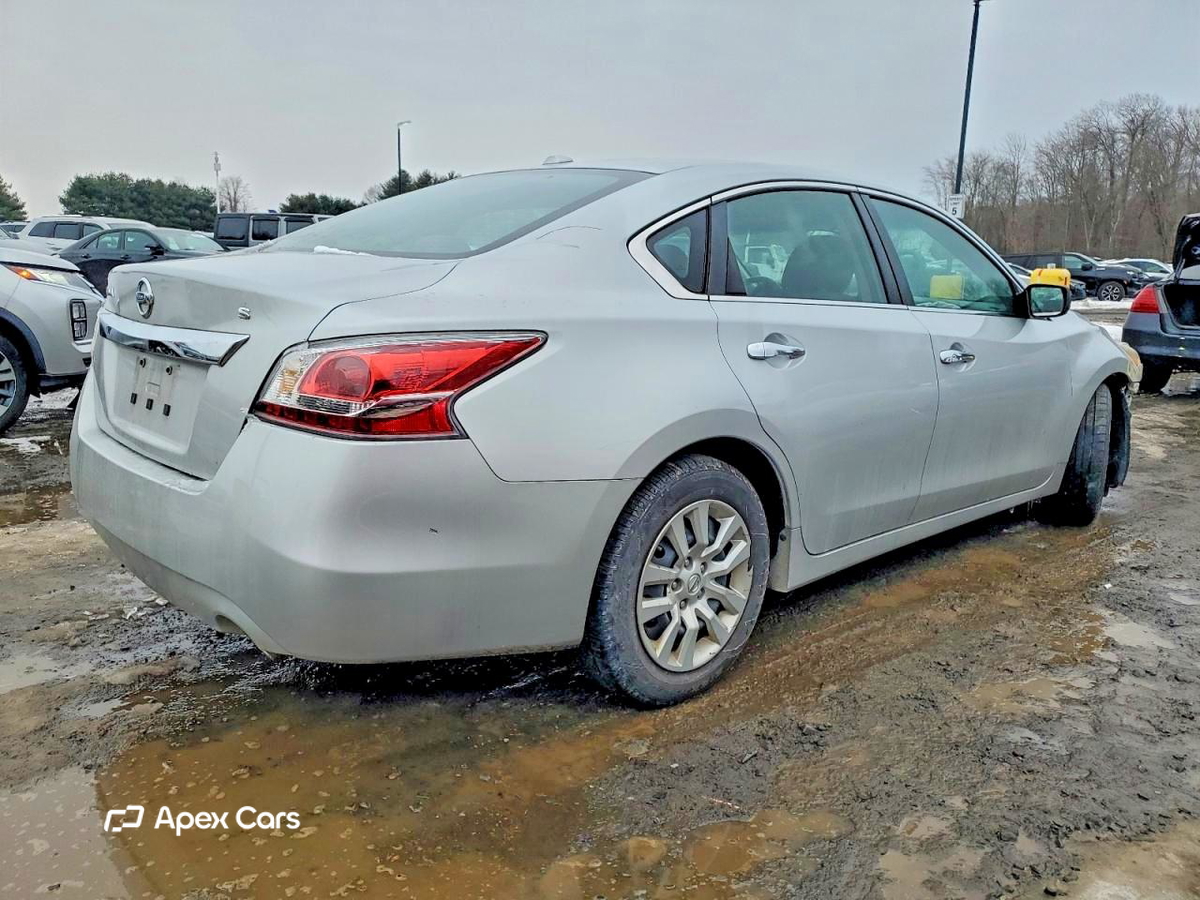 Nissan Altima 2015