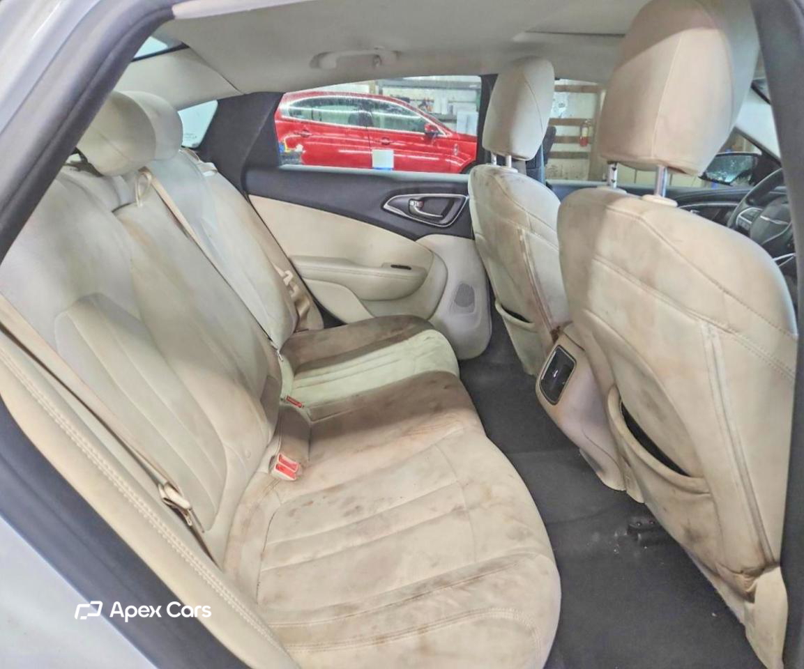 Chrysler 200 2015