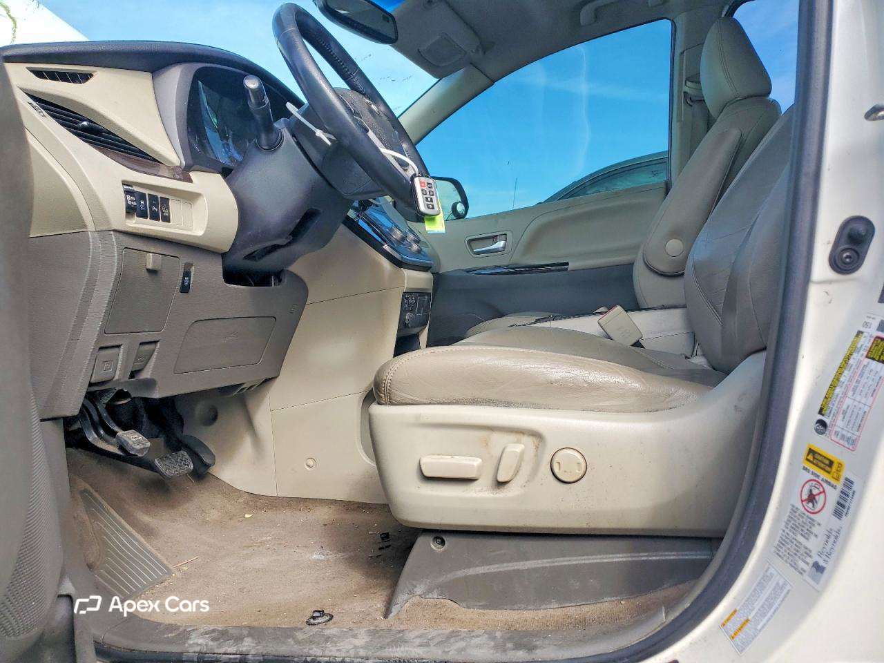 Toyota Sienna 2016