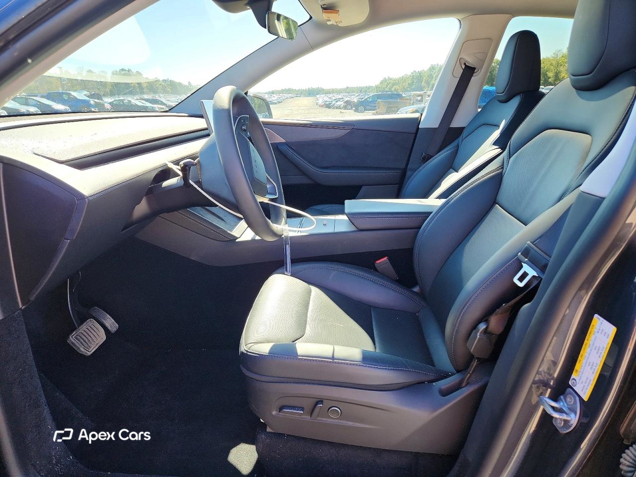 Tesla Model Y 2026