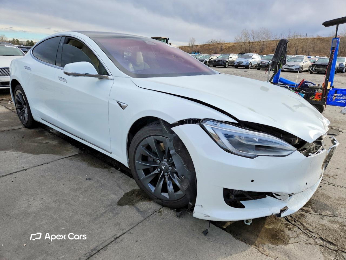 Tesla Model S 2018