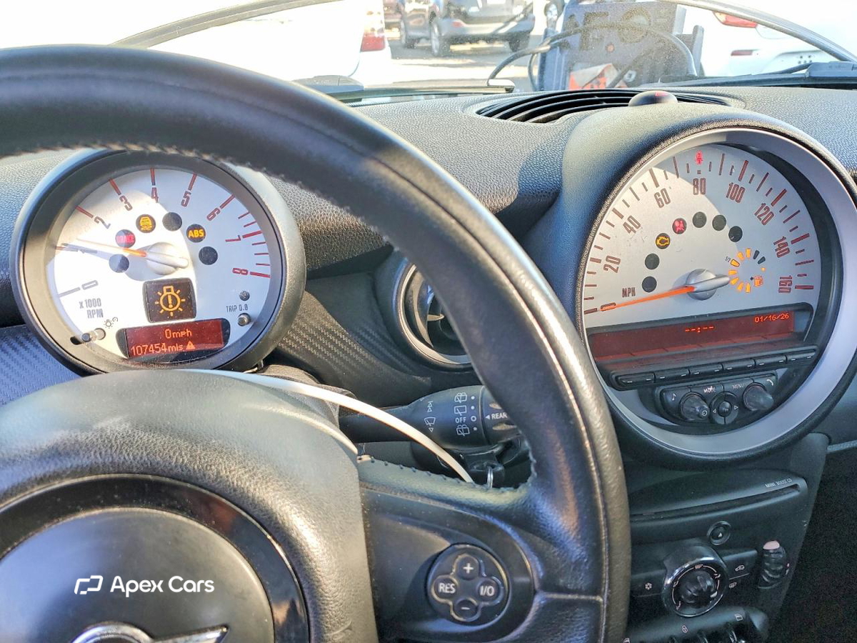 MINI Cooper 2012