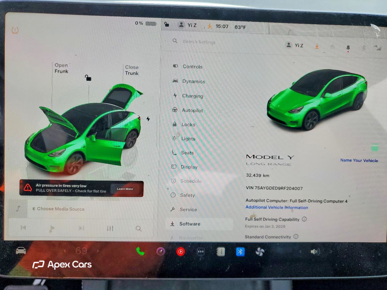 Tesla Model Y 2024