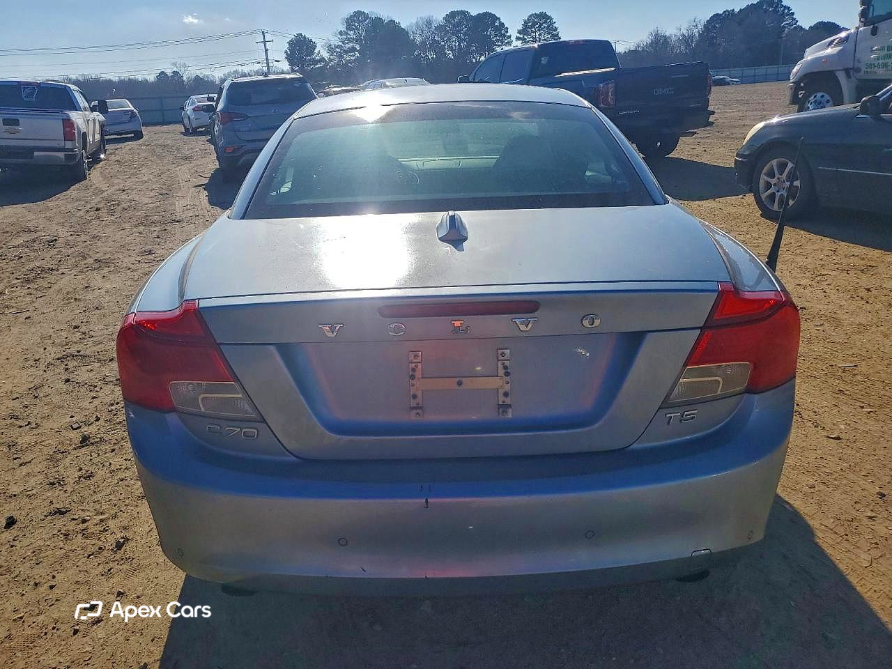 Volvo C70 2011