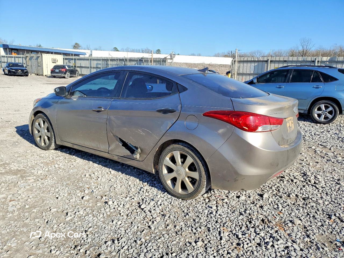 Hyundai Elantra 2012
