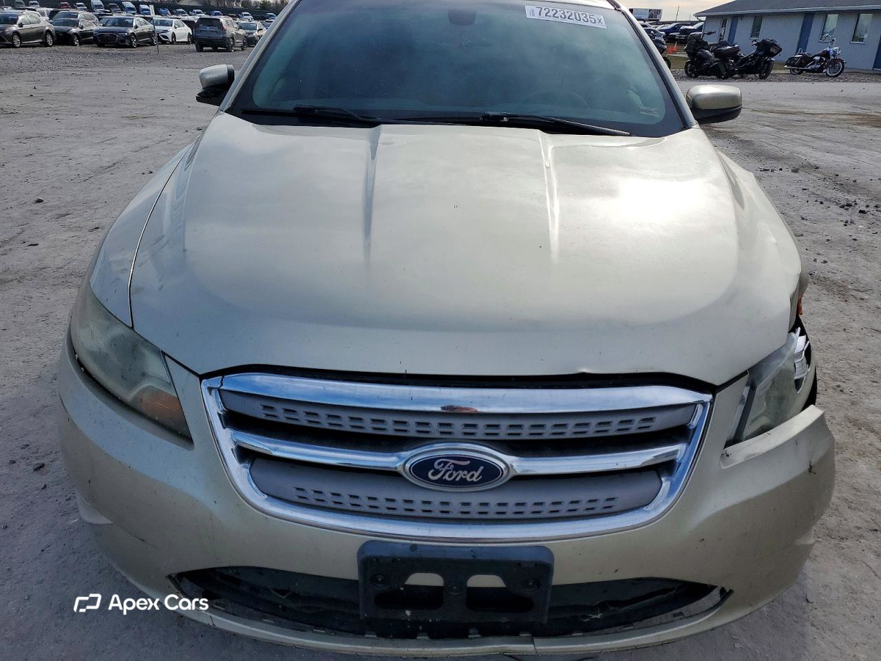 Ford Taurus 2011