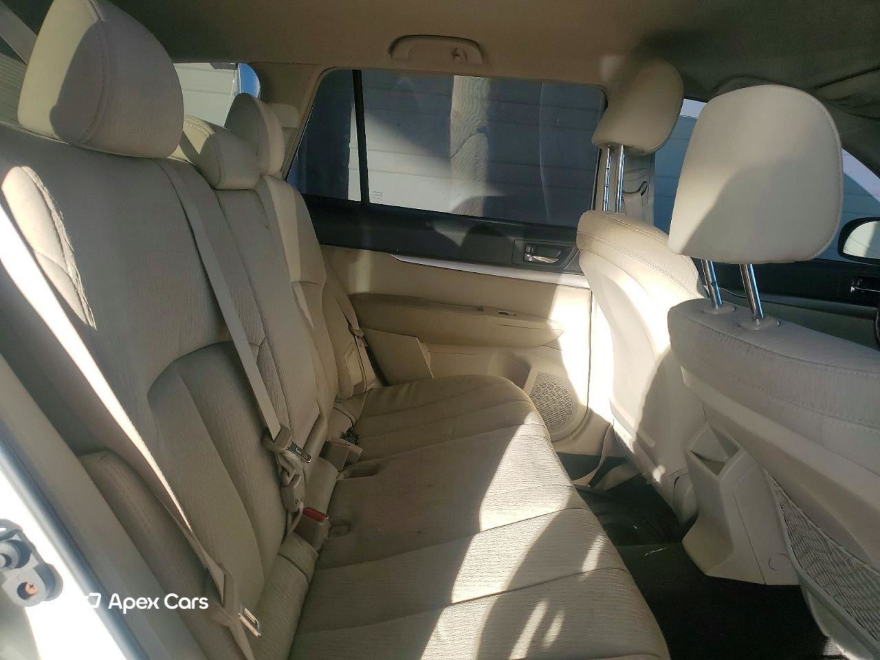 Subaru Outback 2011