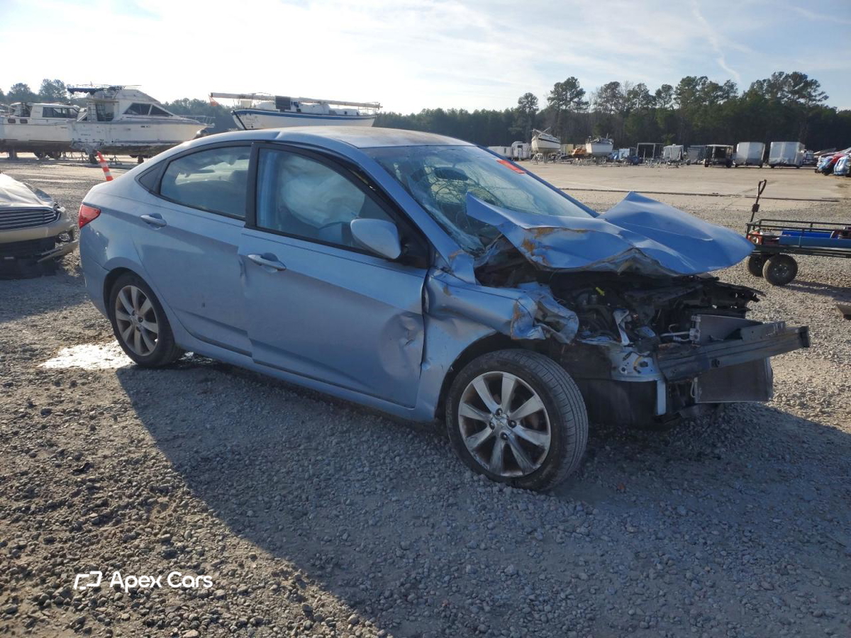 Hyundai Accent 2013
