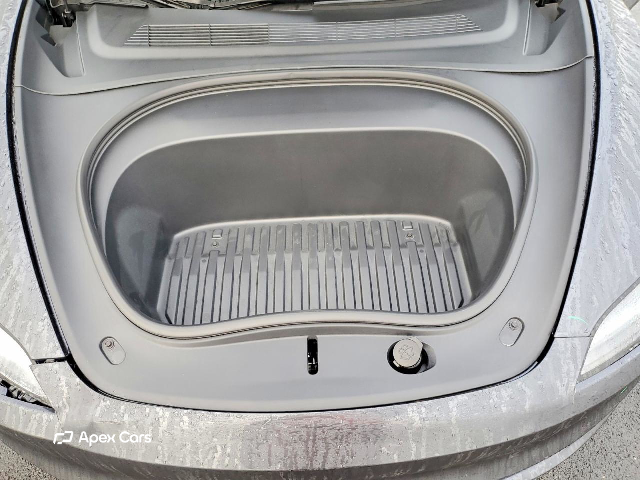Tesla Model 3 2025