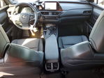 Lexus UX 2024