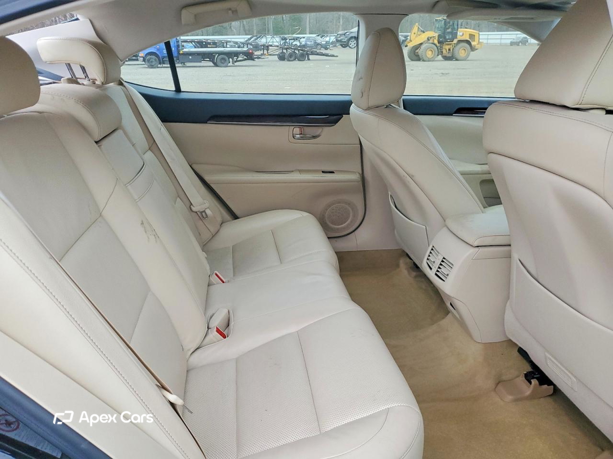 Lexus ES 2015