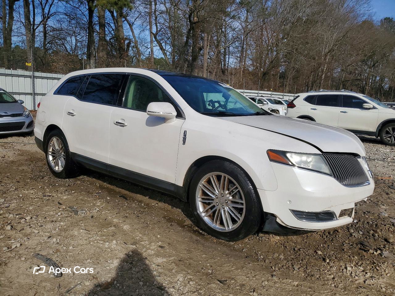 Lincoln MKT 2014