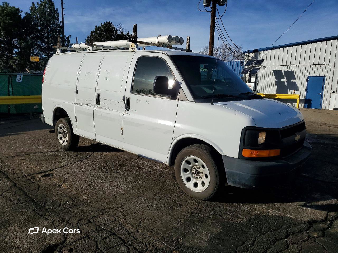 Chevrolet Express 2013