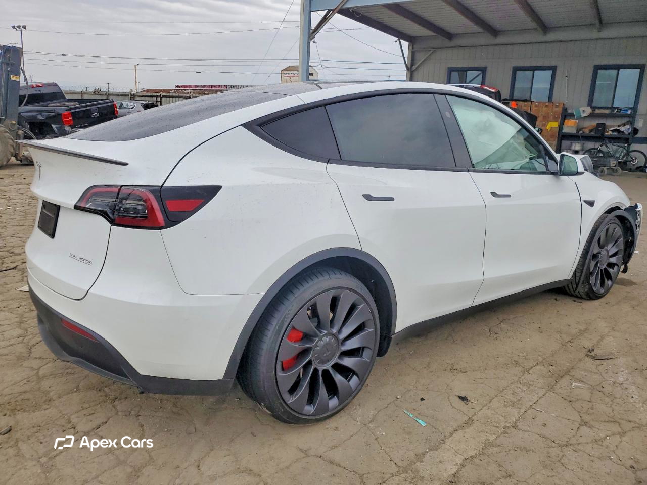 Tesla Model Y 2024