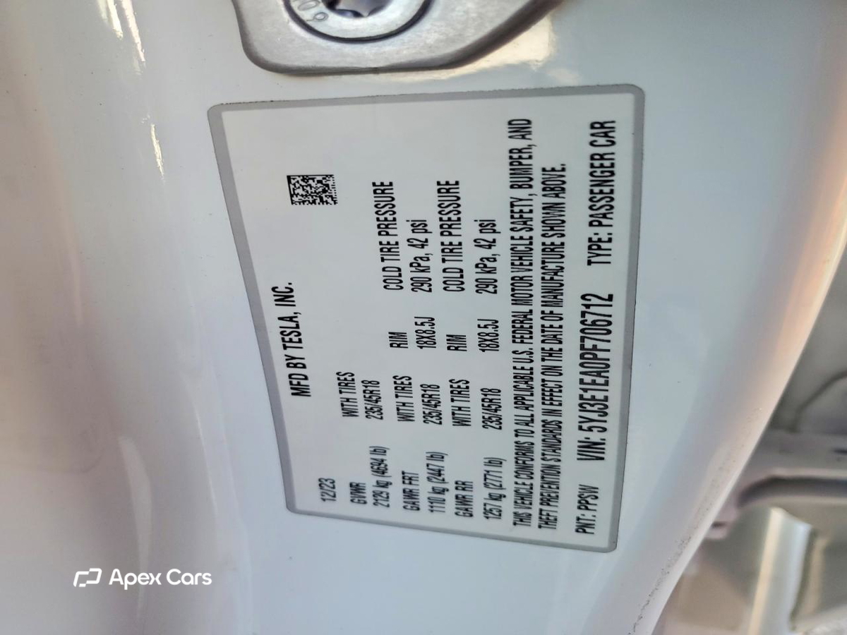 Tesla Model 3 2023