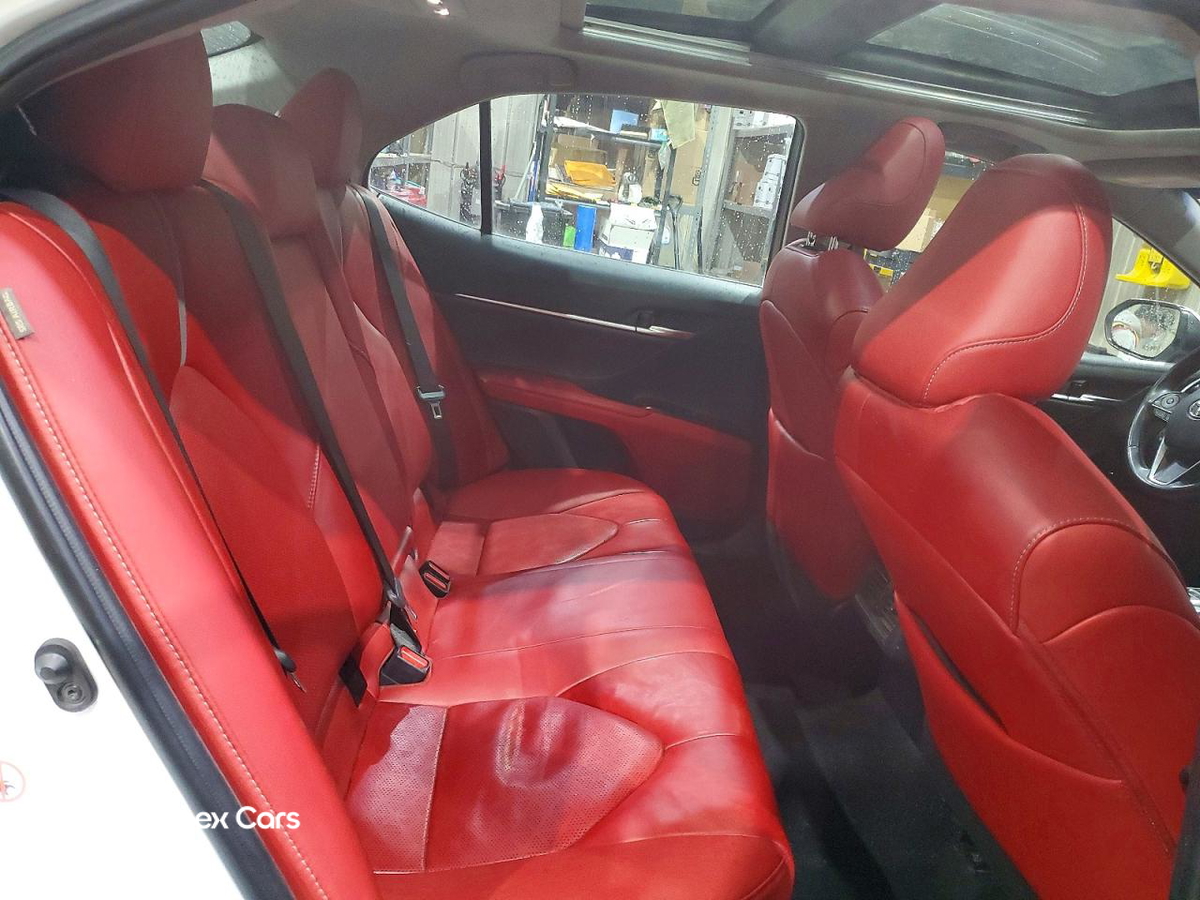 Toyota Camry 2018