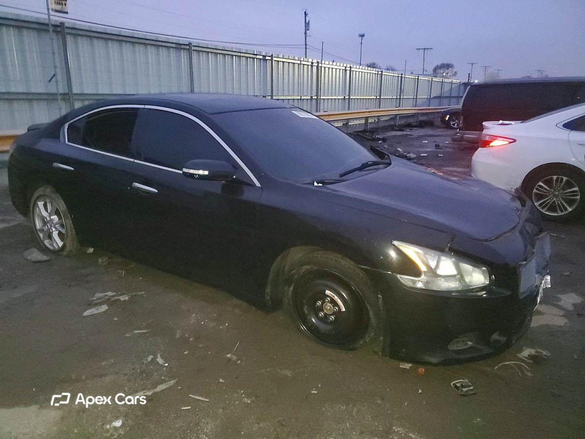 Nissan Maxima 2012