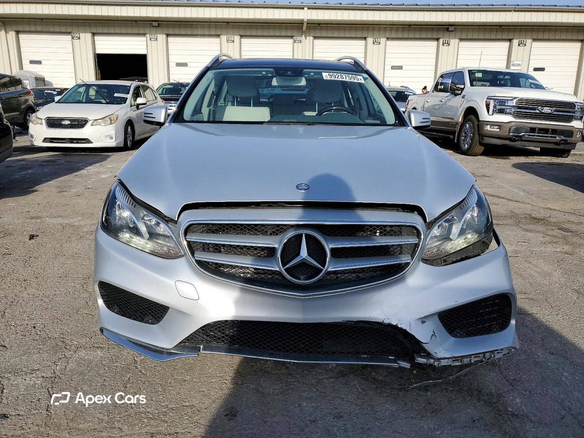 Mercedes-Benz  2014