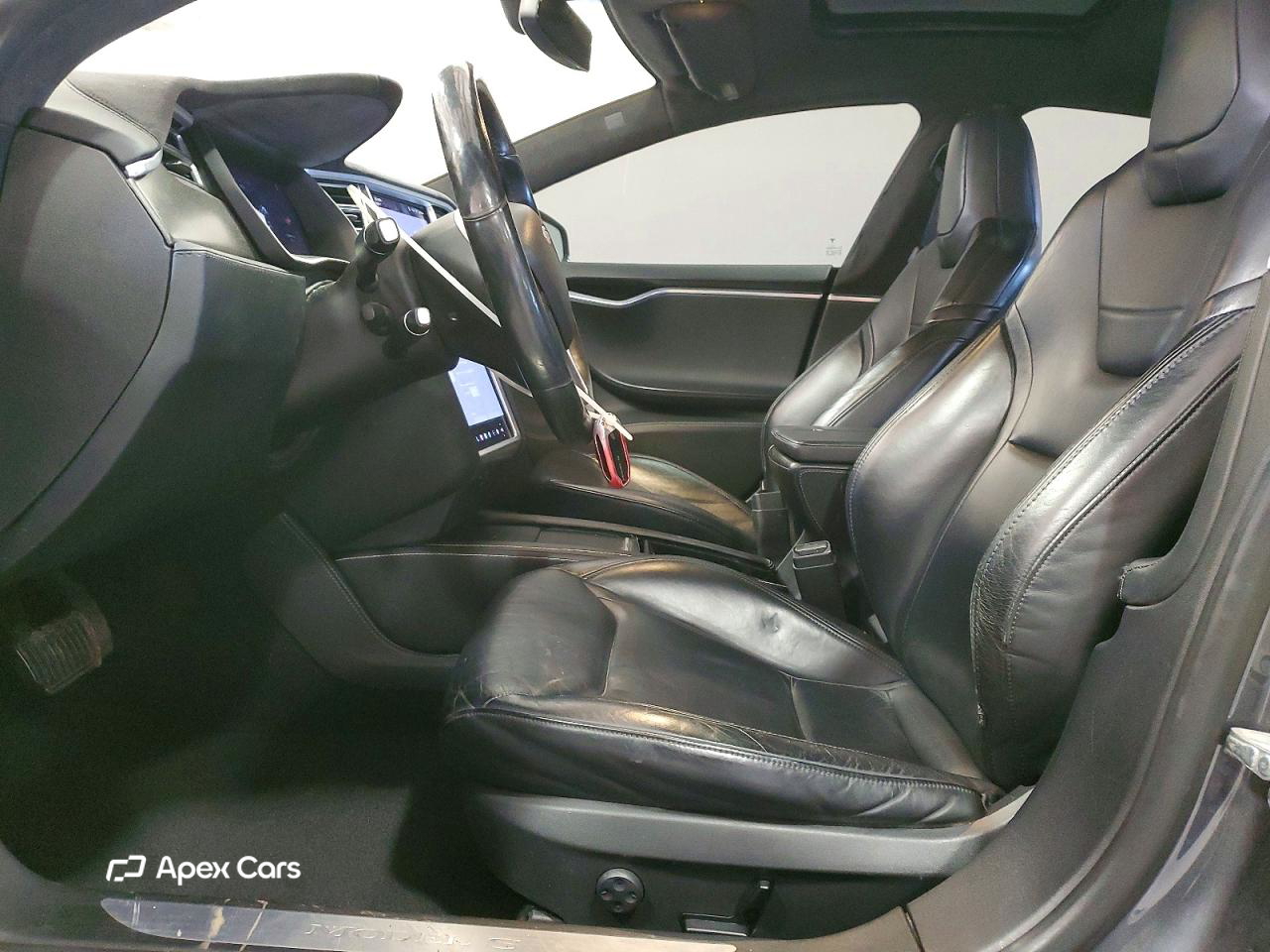 Tesla Model S 2015