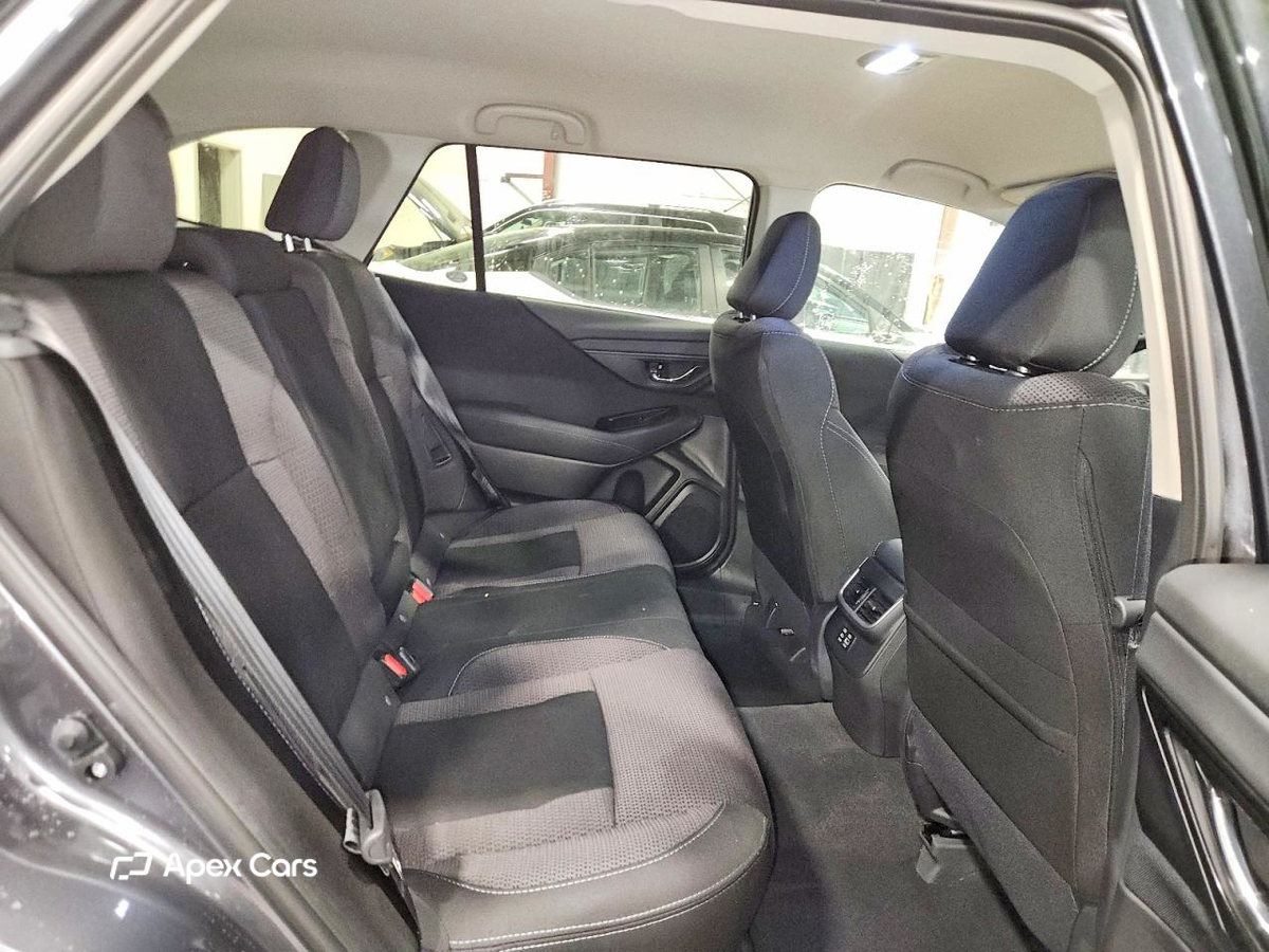 Subaru Outback 2025