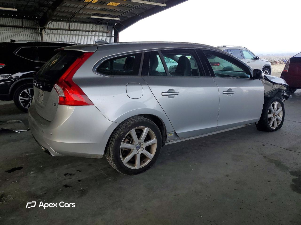Volvo V60 2016