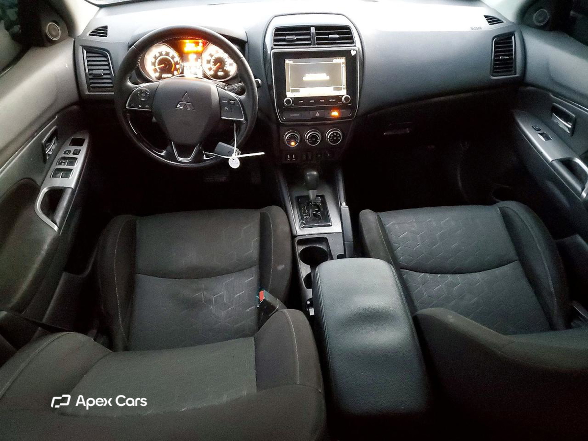 Mitsubishi Outlander 2021