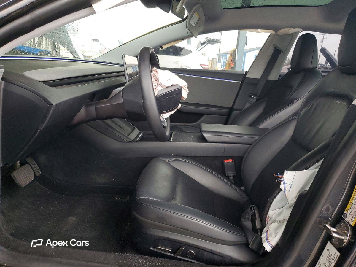 Tesla Model 3 2024