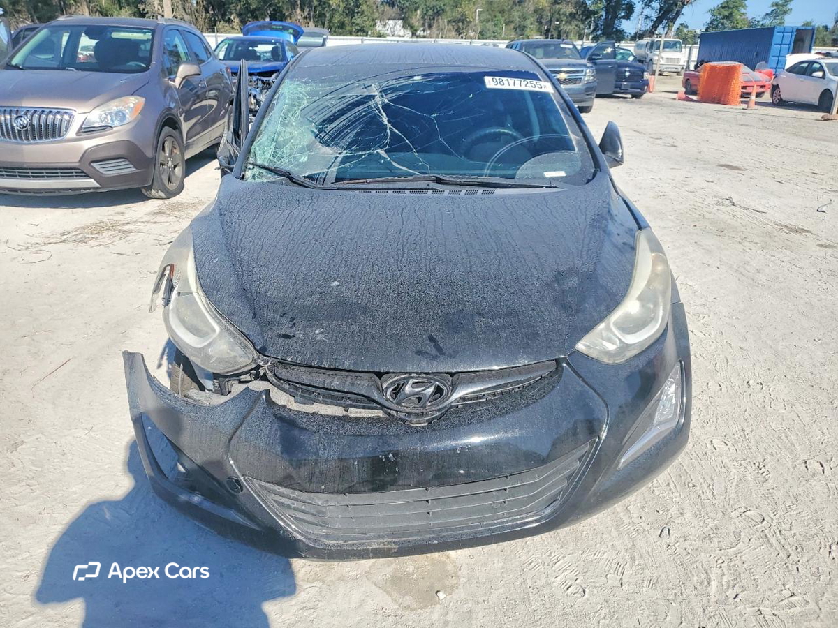 Hyundai Elantra 2016