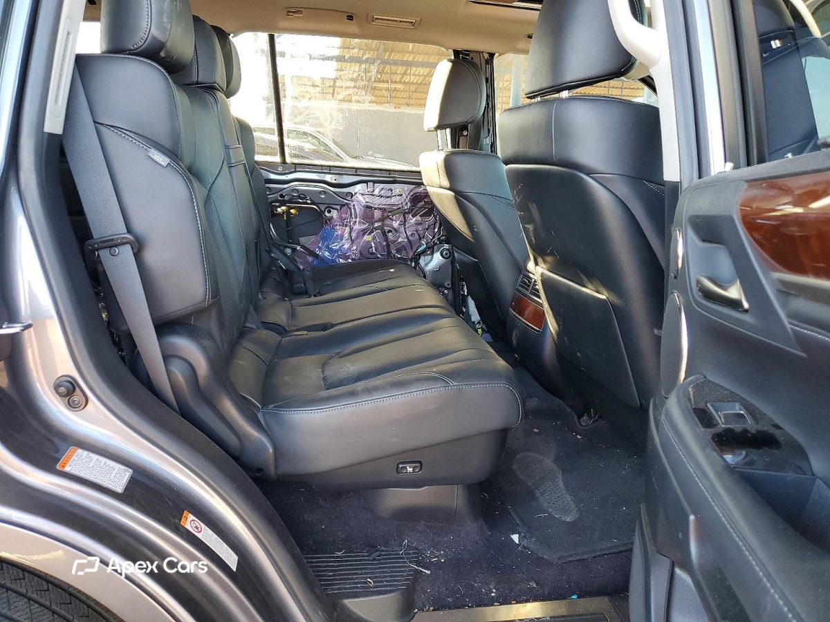 Lexus LX 2016