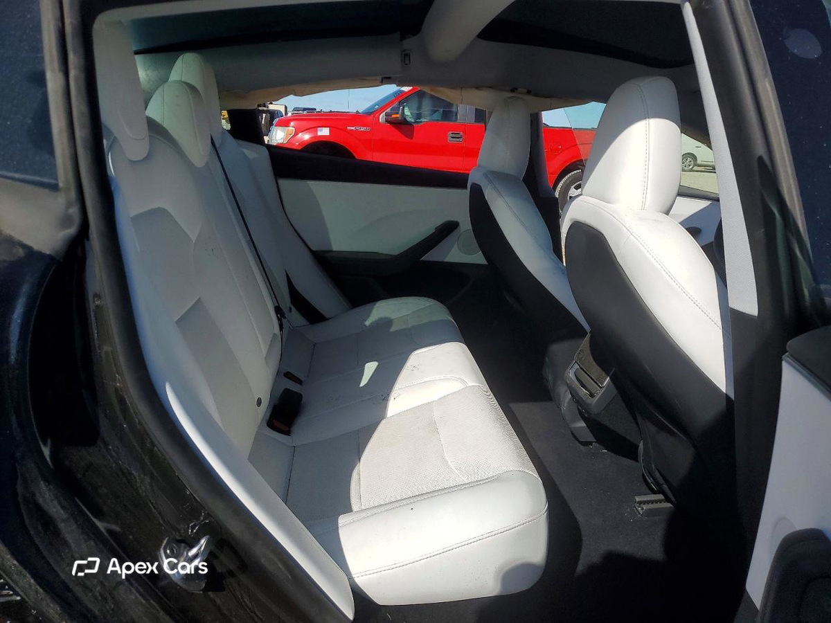 Tesla Model 3 2025