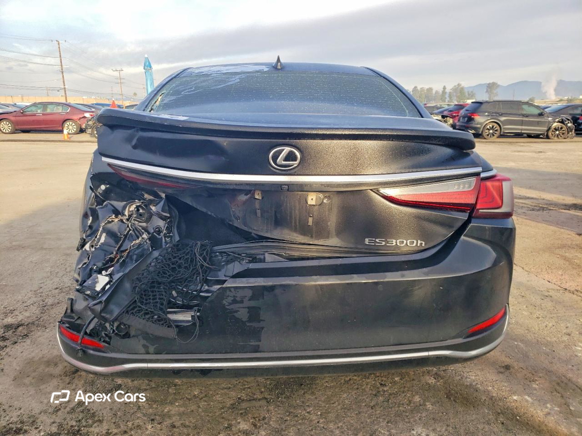 Lexus ES 2024