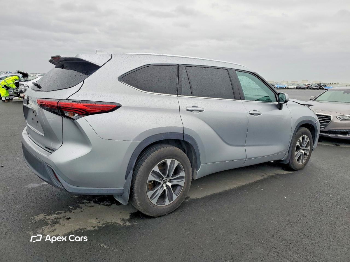 Toyota Highlander 2021