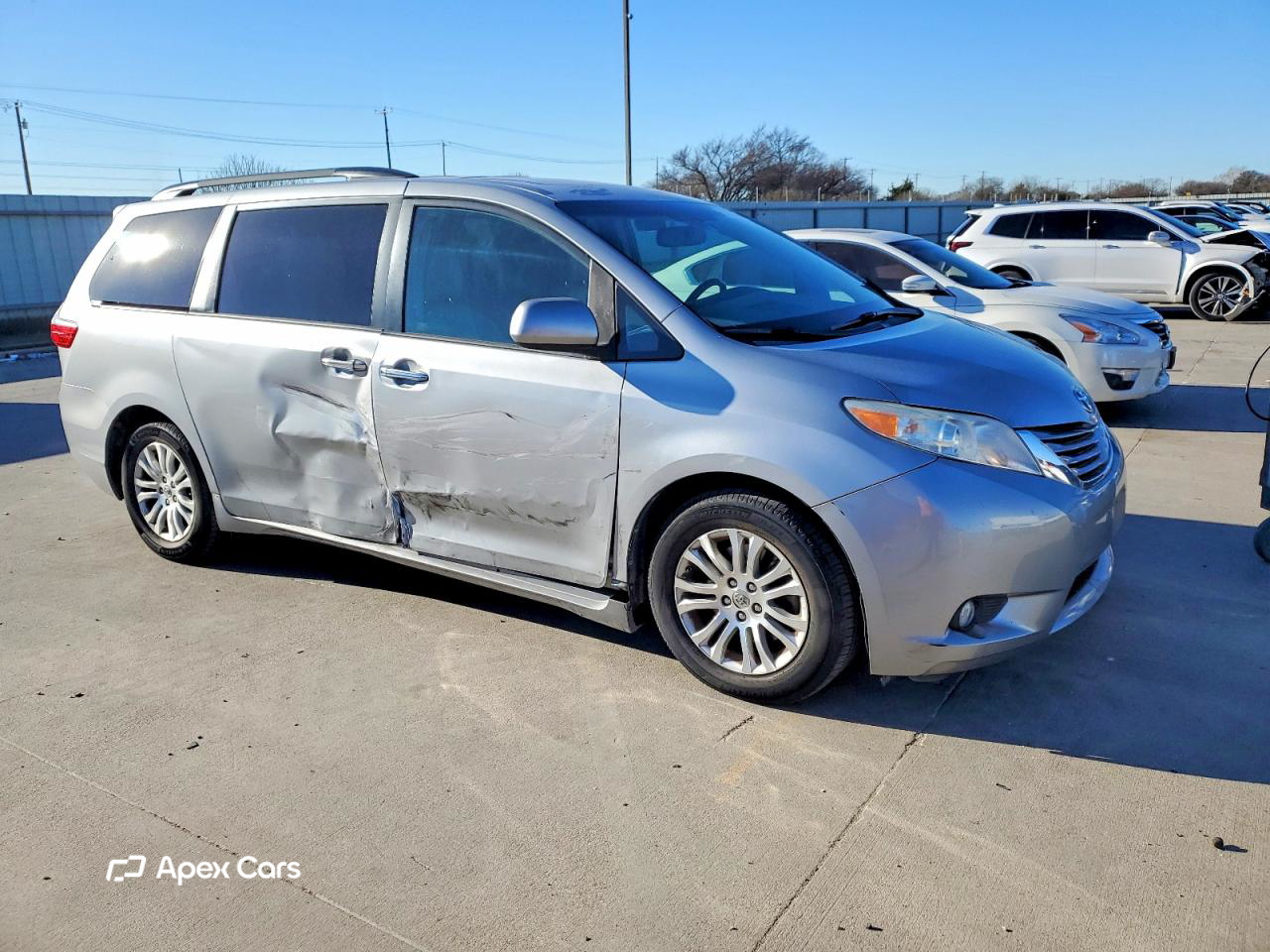 Toyota Sienna 2015