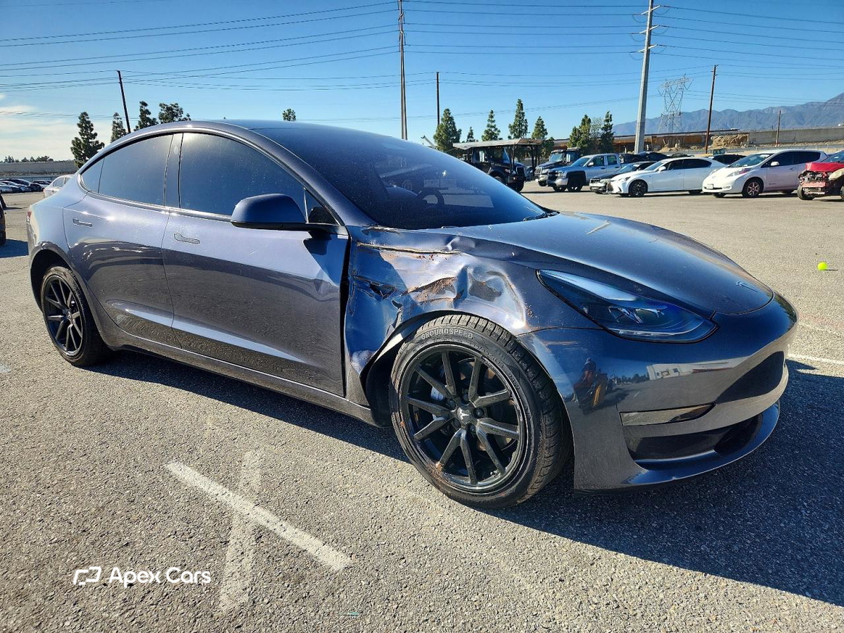 Tesla Model 3 2023