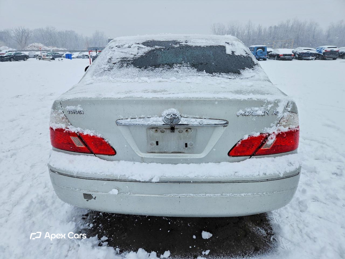 Toyota Avalon 2003
