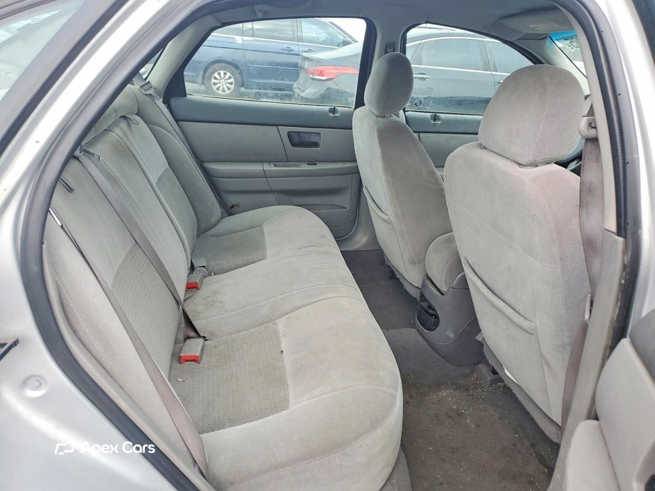 Ford Taurus 2004