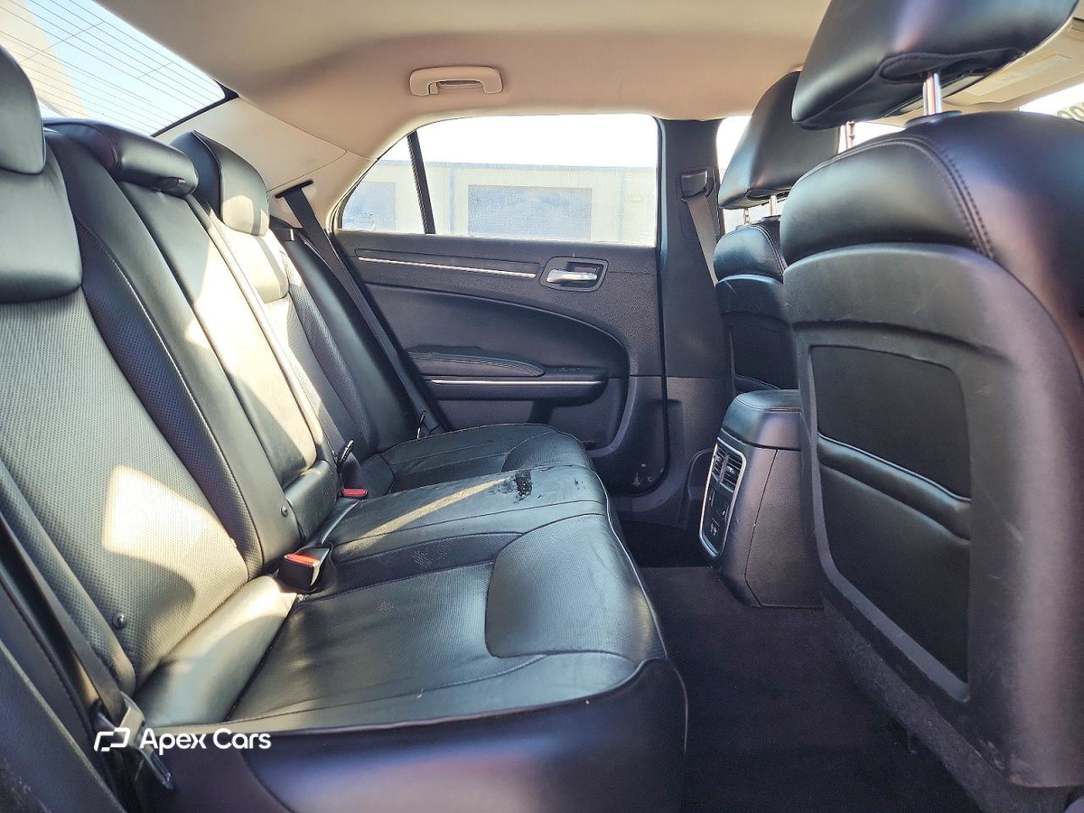 Chrysler 300 2019