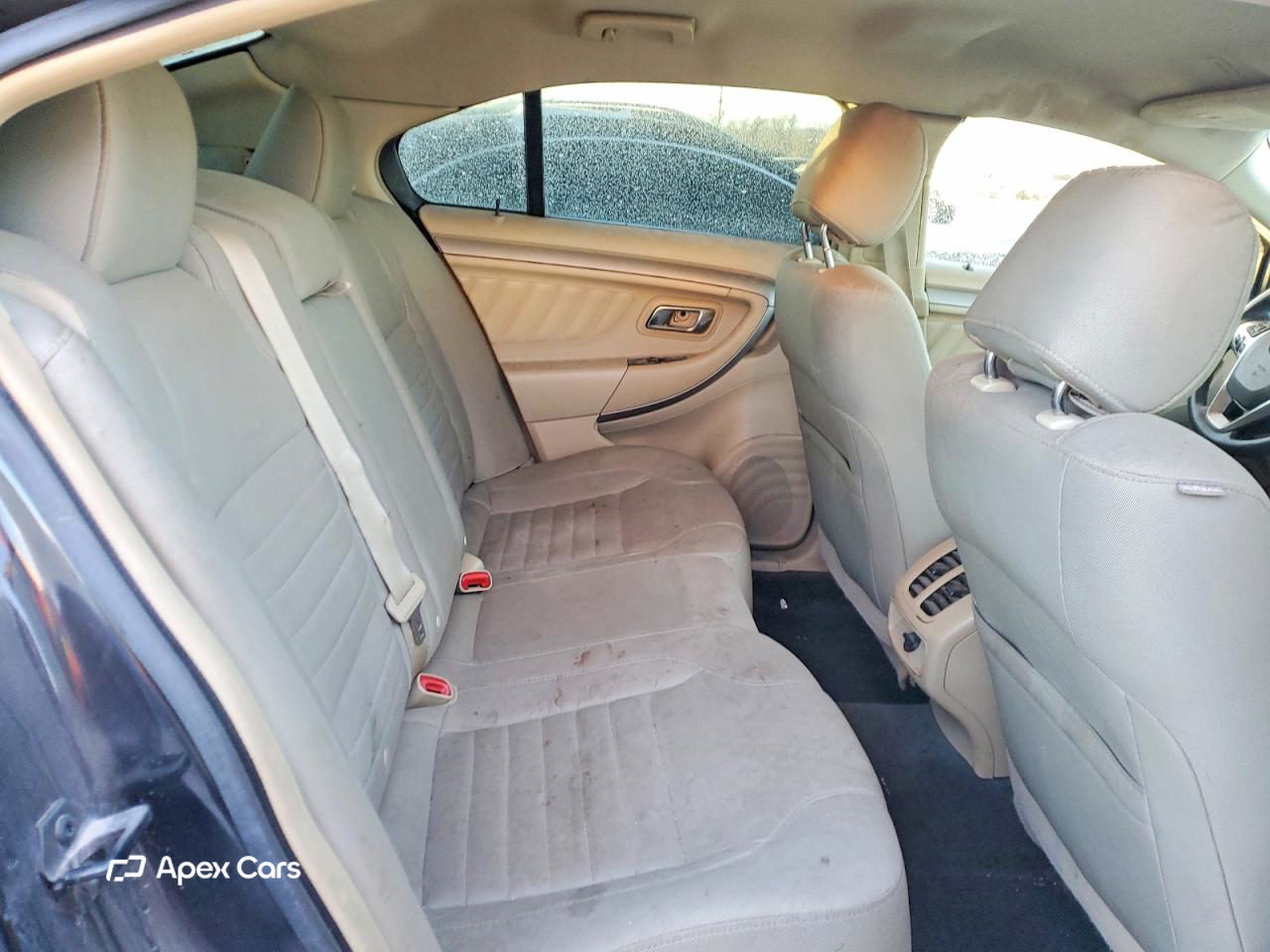 Ford Taurus 2016