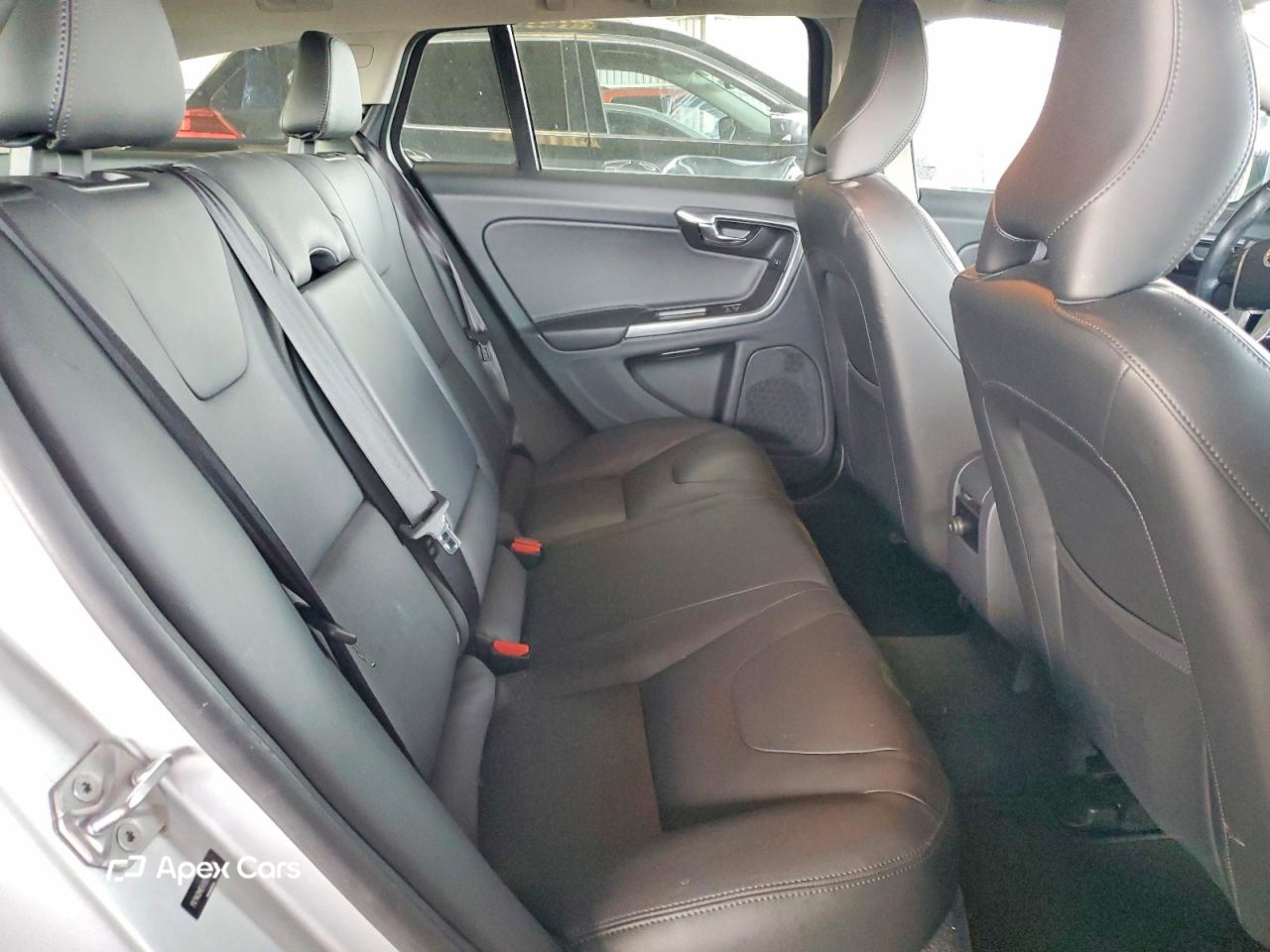 Volvo V60 2016