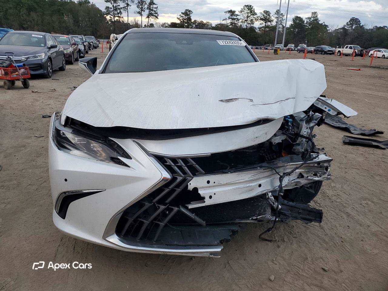 Lexus ES 2022