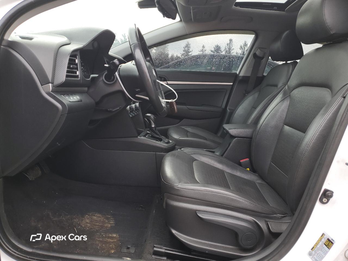 Hyundai Elantra 2020