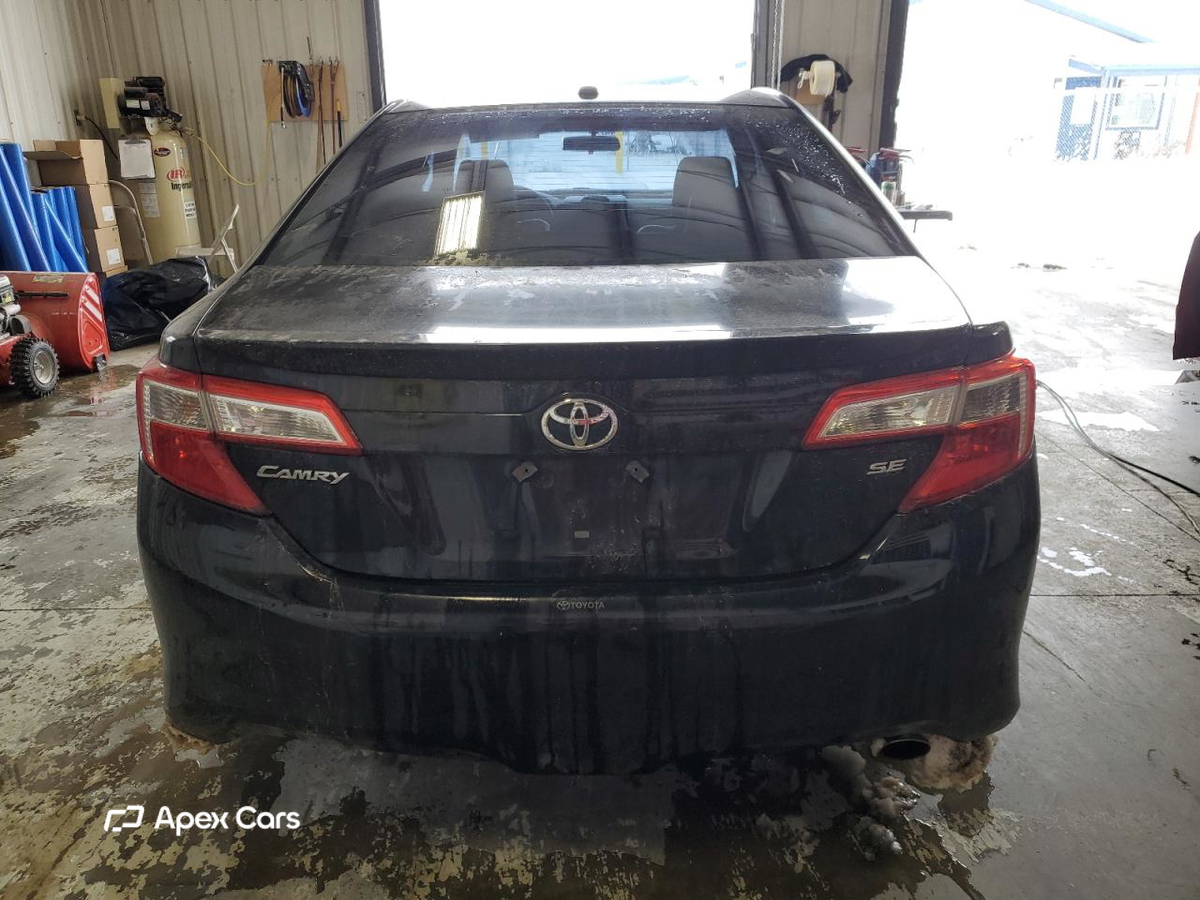 Toyota Camry 2012