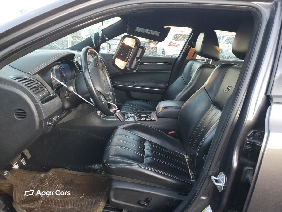 Chrysler 300 2019